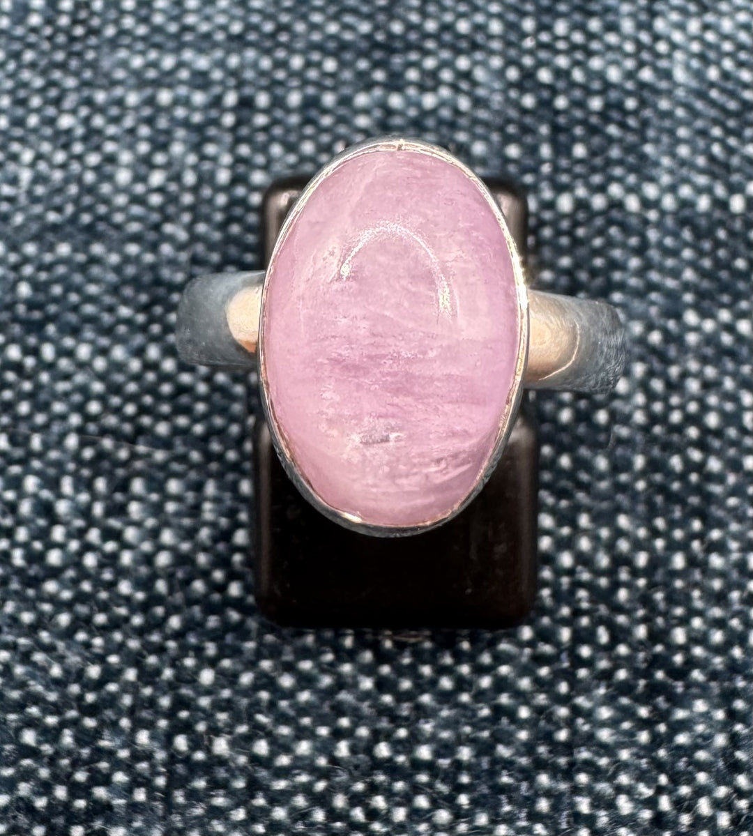 Oval Kunzite Size 7.5 Ring
