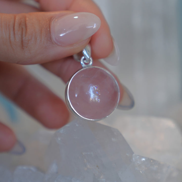 Sterling Silver Rose Quartz Pendant (Round)