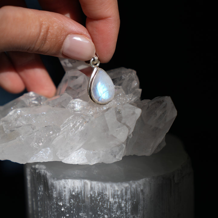 Moonstone Teardrop Sterling Silver Pendant (Aqua#2)