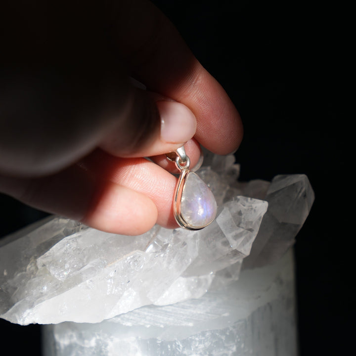 Moonstone Teardrop Sterling Silver Pendant (Blue#2)