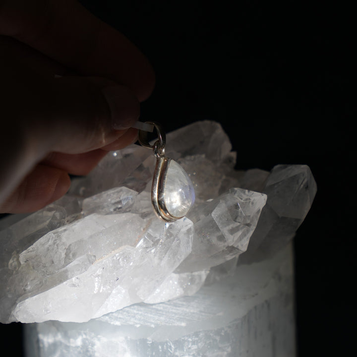 Moonstone Teardrop Sterling Silver Pendant (Blue#2)
