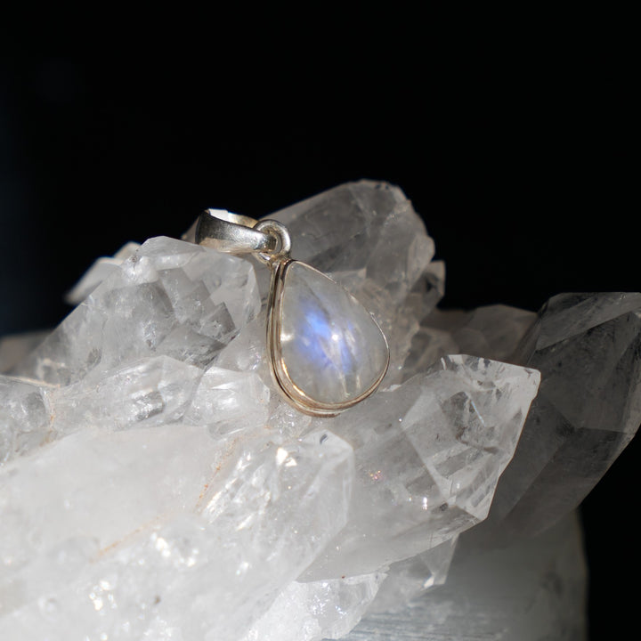 Moonstone Teardrop Sterling Silver Pendant (Blue#2)