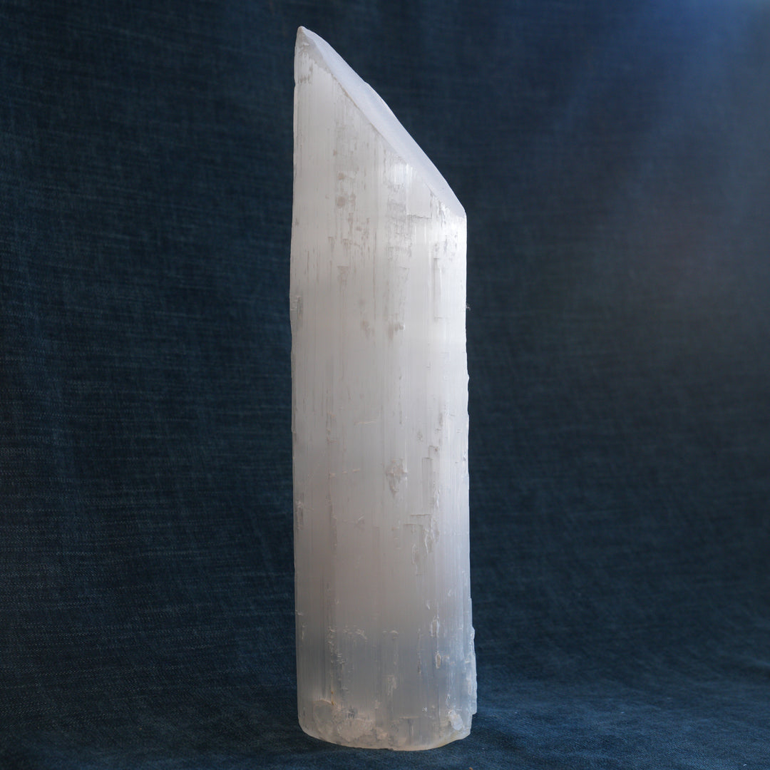 Lipstick Selenite Lamp (2 Sizes)